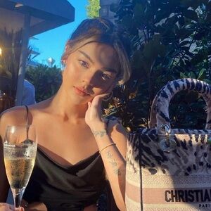 Meet your Posher, Leah